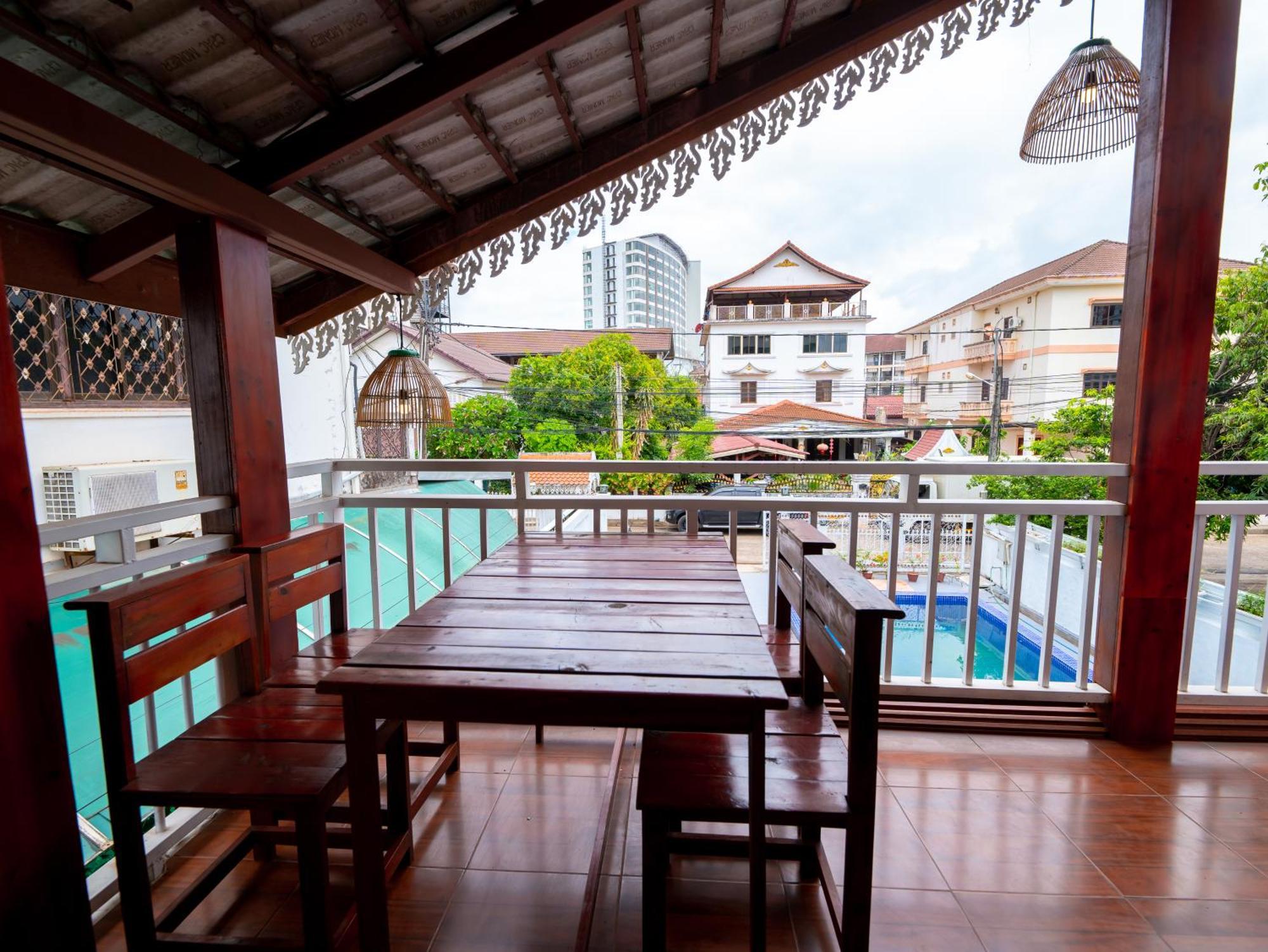 Vientiane Ruby Villa Hotel Ngoại thất bức ảnh